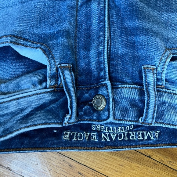 AMERICAN EAGLE JEANS MAKE AN OFFER - Picture 6 of 9
